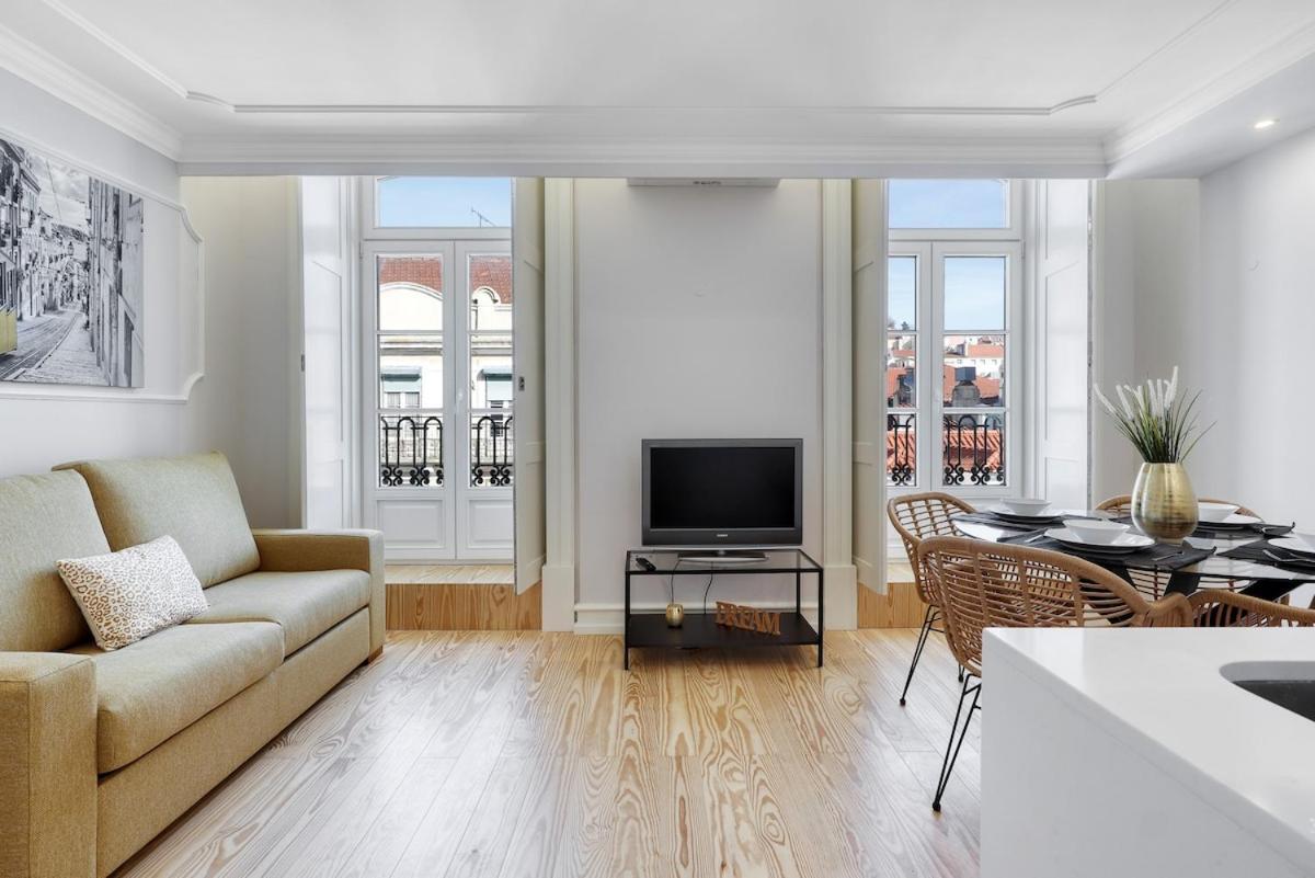 Lisbon Beautiful 2 Bedroom Apartment With Views In Rua Augusta Lisabona Exterior foto