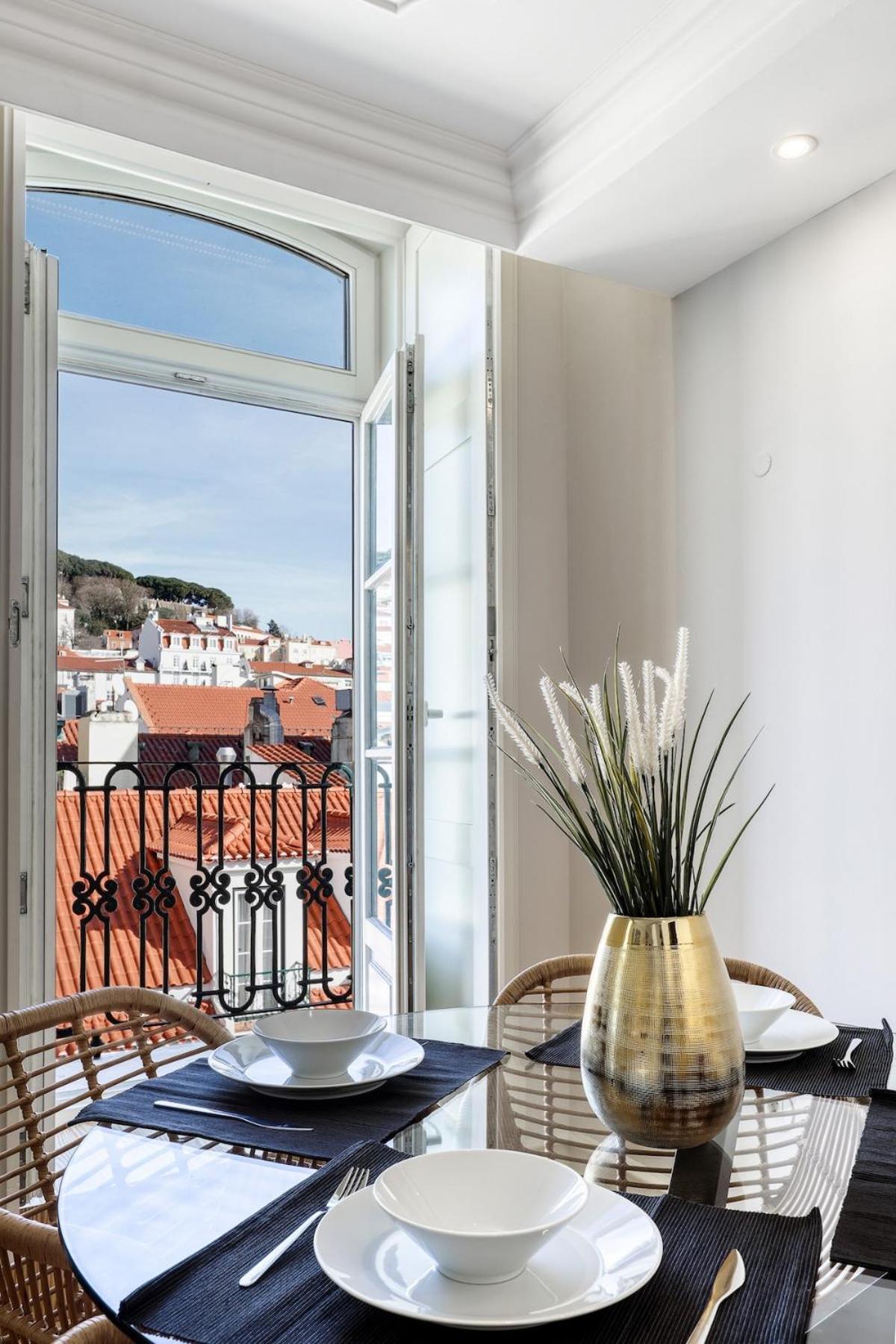 Lisbon Beautiful 2 Bedroom Apartment With Views In Rua Augusta Lisabona Exterior foto
